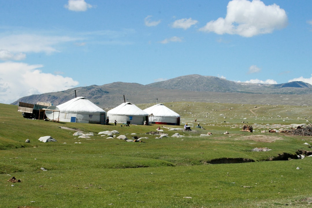 découvrez les festivals de cuisine rurale où traditions et saveurs authentiques se rencontrent. une célébration des produits locaux et des recettes ancestrales qui ravira vos papilles dans des cadres enchanteurs.