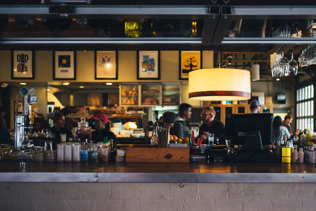 découvrez les réouvertures des restaurants dans votre région ! profitez de nouvelles ambiances, de menus renouvelés et de l'expérience culinaire que vous attendiez. renseignez-vous sur les dates, les mesures sanitaires en place et réservez dès maintenant pour un moment gastronomique inoubliable.