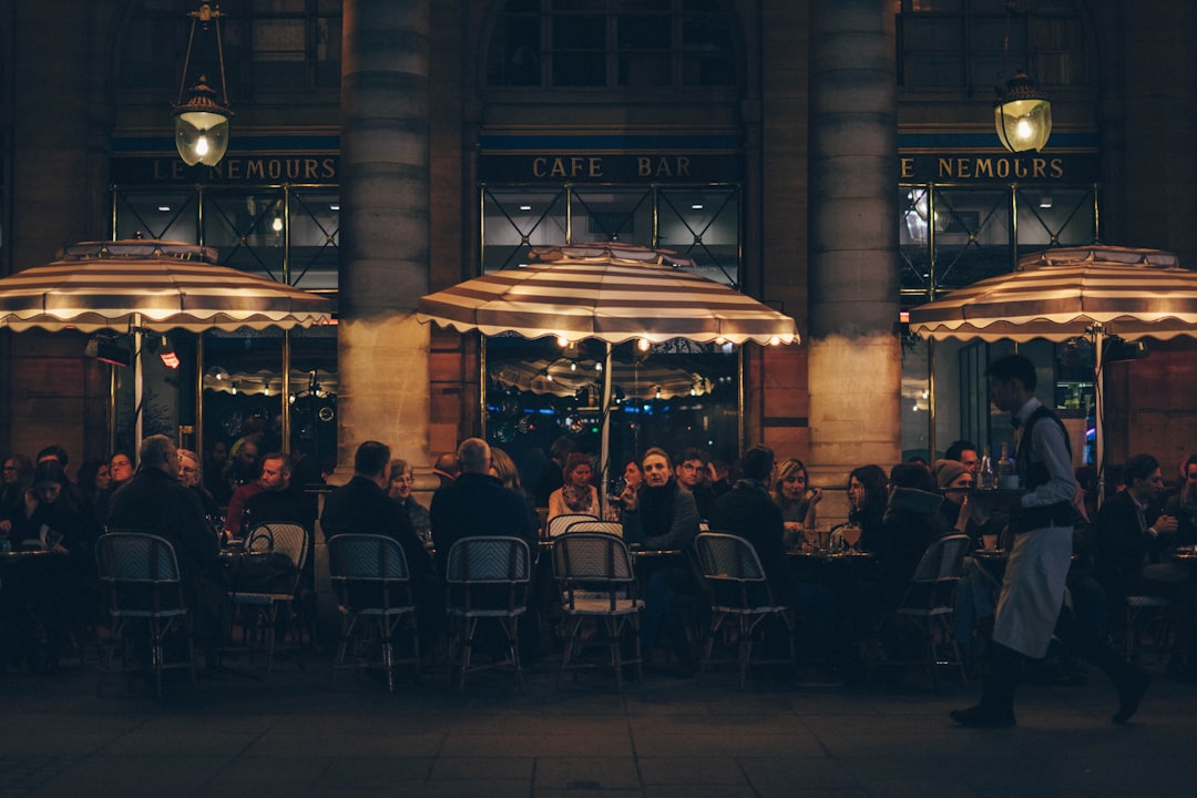 découvrez une sélection variée de restaurants offrant une cuisine raffinée et authentique. que vous cherchiez des spécialités locales, des plats internationaux ou des expériences culinaires uniques, trouvez le restaurant parfait pour chaque occasion et savourez des moments inoubliables.