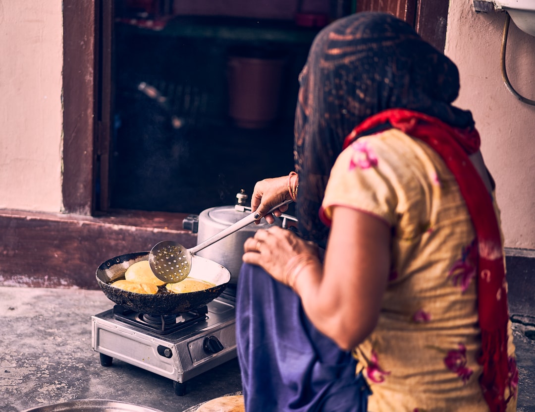 découvrez l'art de la cuisine saisonnière : des recettes savoureuses, des ingrédients frais et des astuces pour savourer le meilleur de chaque saison. transformez votre repas avec des plats inspirés des récoltes et des traditions culinaires d'hiver, d'été, de printemps et d'automne.