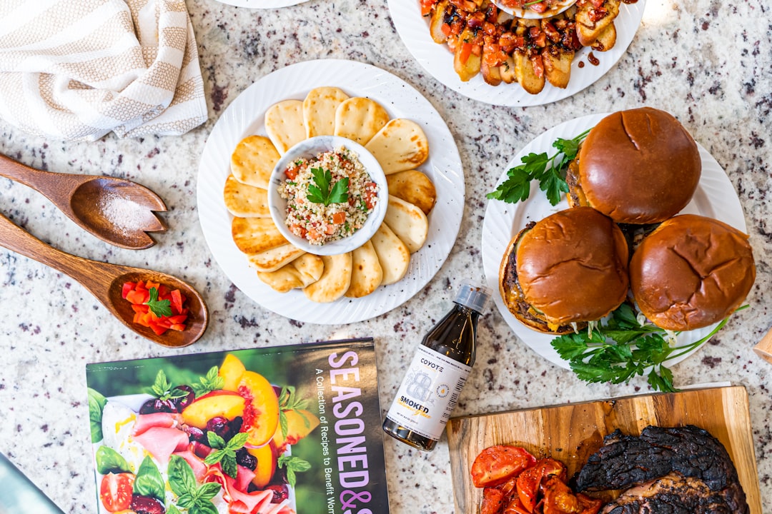 découvrez des recettes gardoises authentiques et savoureuses qui mettent en avant les produits locaux du gard. régalez vos papilles avec des plats traditionnels et des créations modernes qui célèbrent la gastronomie de cette belle région du sud de la france.